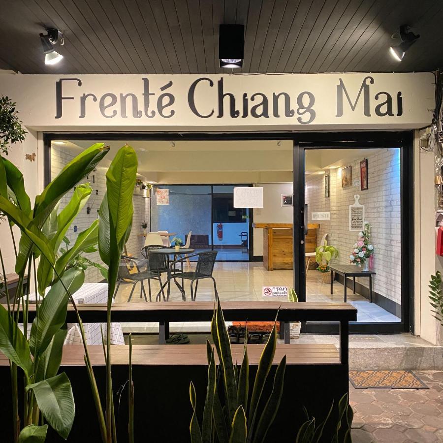 Hotel FrenTé Chiang Mai Exterior foto